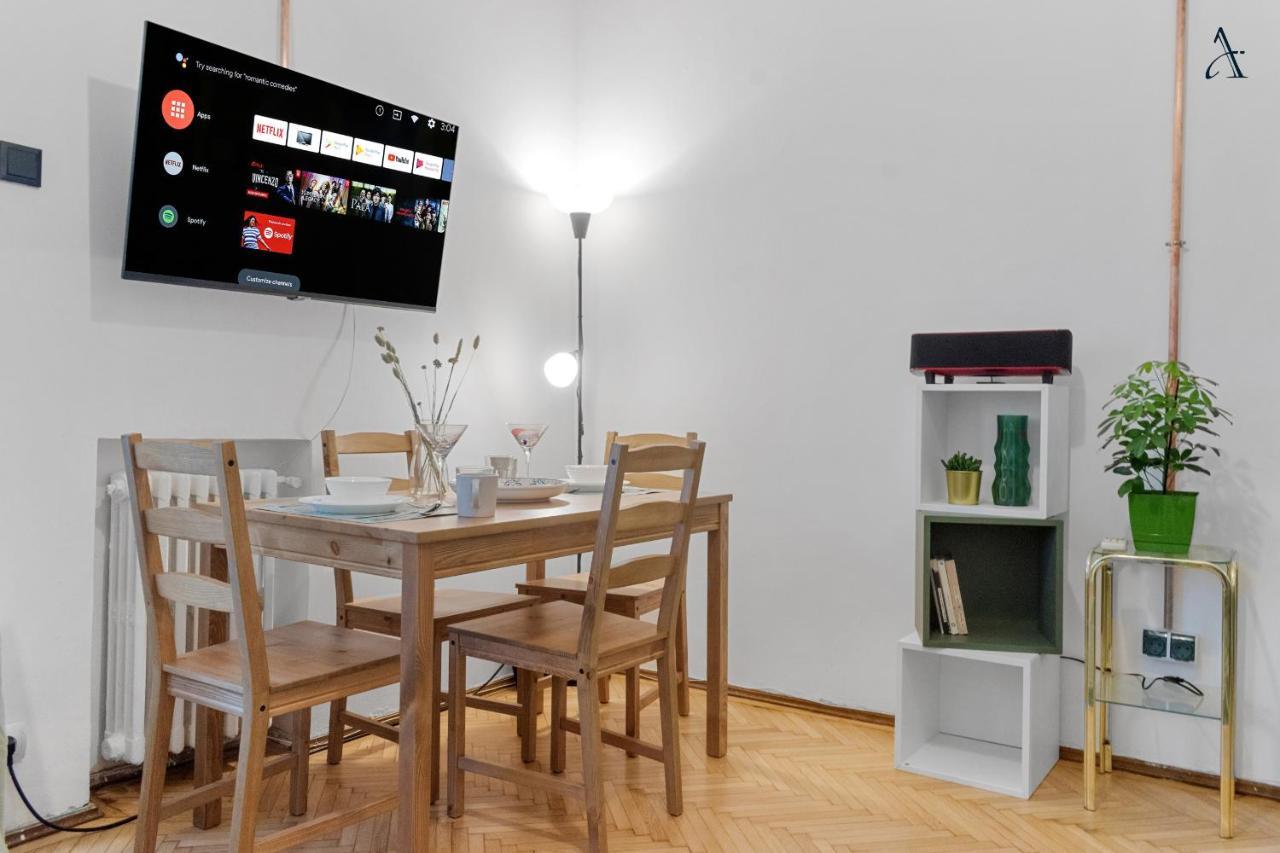 11 Apartments Bukarest Eksteriør billede