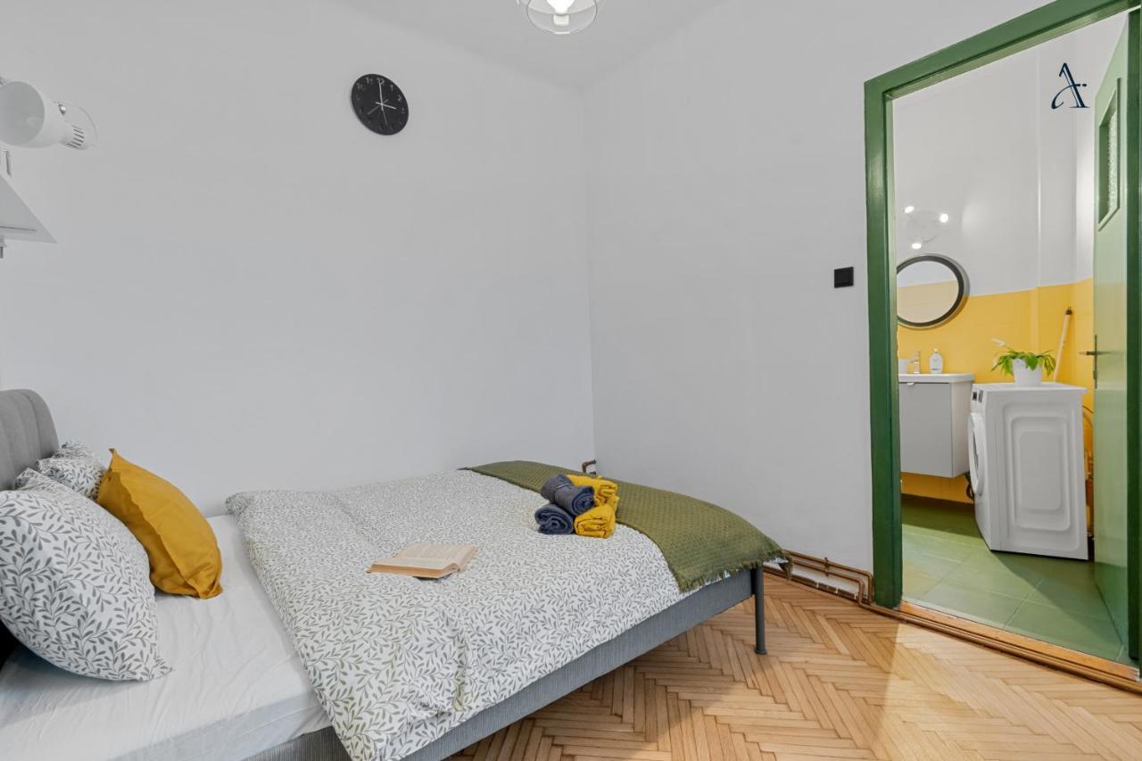 11 Apartments Bukarest Eksteriør billede